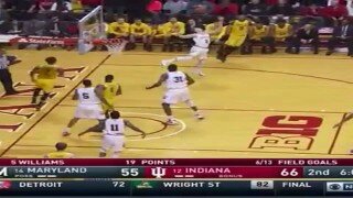 Watch Nick Zeisloft's Epic No-Look Pass And Save Lead To An Easy Basket