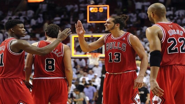 Follow Your Favorite Chicago Bulls on Twitter
