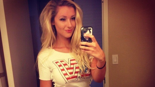 10 Pictures of WWE Legend Mick Foley\'s Smoking Hot Daughter, Noelle