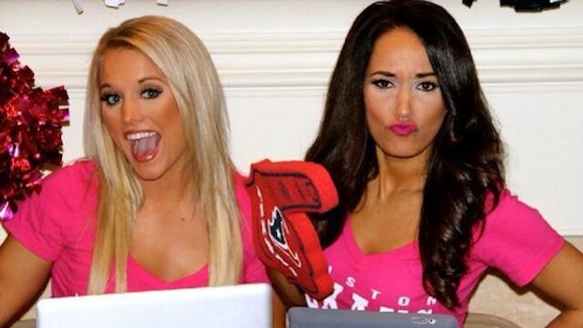 40 Hottest NFL Cheerleaders to Follow on Twitter For 2014 Season
