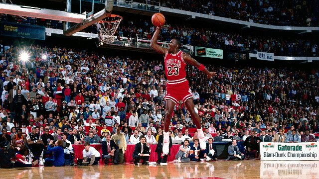 Michael Jordan Chicago Bulls dunking