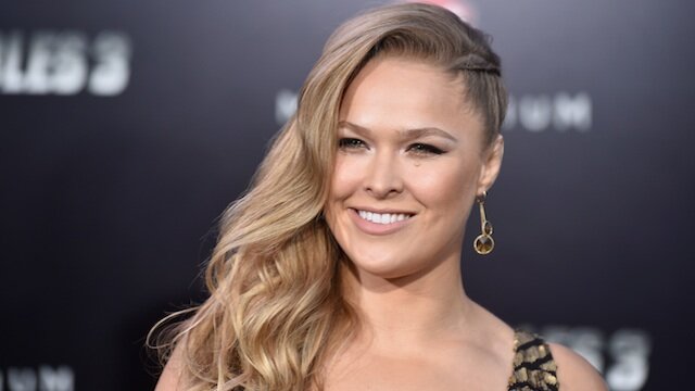 10 Hot Photos of Ronda Rousey in Honor of 2015 Sports Illustrated Swimsuit Issue 