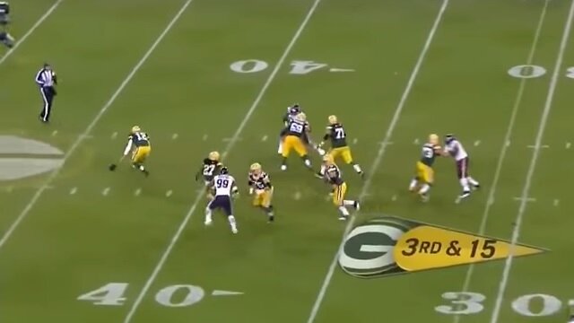 Packers\' Aaron Rodgers Yells \'Ahh F***\' After Bad Snap Against Bears
