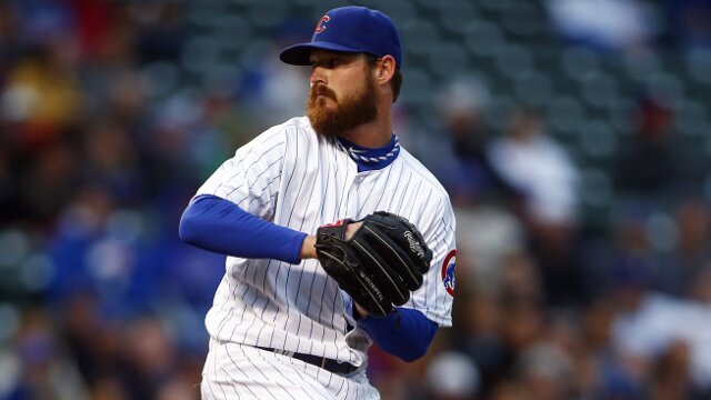 Travis Wood deals for the Chicago Cubs