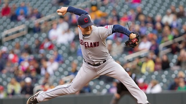 Should Cleveland Indians Re-Sign Joe Smith