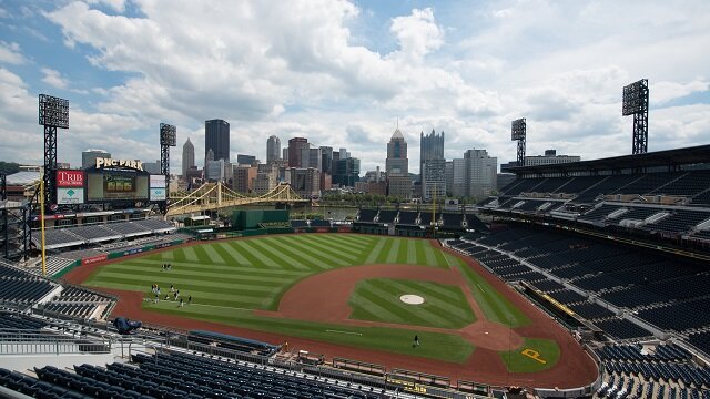 St Louis Cardinals v Pittsburgh Pirates - Game One