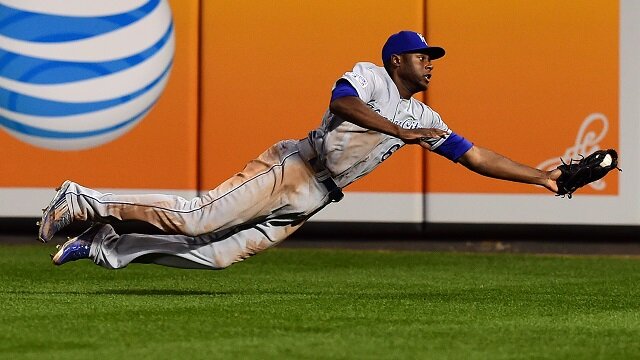 Lorenzo Cain Makes Ridiculous Diving Catch In ALCS Game 2