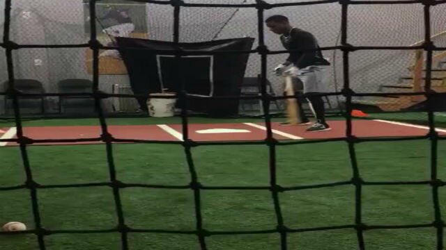 Watch Chicago White Sox Prospect Tim Anderson Crush Cell Phone In Batting Cage