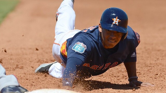 5 Reasons Why Carlos Correa Is The Best Shortstop In MLB Going Into 2016 Season