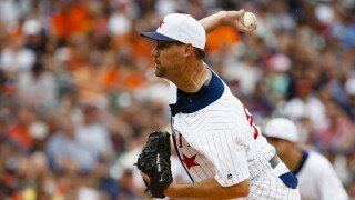 Detroit Tigers Should Be Encouraged By Mike Pelfrey's Recent Outings