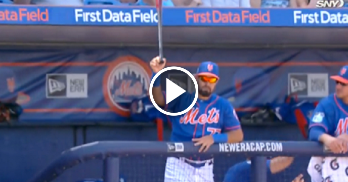 Mets' Prospect Makes Heroic One-Handed Catch Of Flying Bat