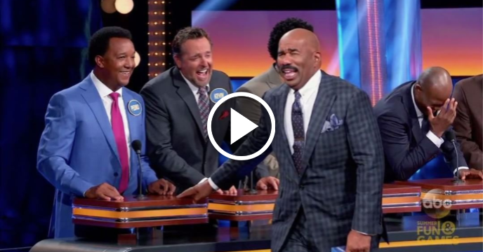Pedro Martinez Offers Hilarious Answer on MLB Legends Version of 'Family Feud'