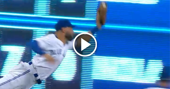 Toronto Blue Jays' Kevin Pillar Totally Lays Out for Superman-Style Catch