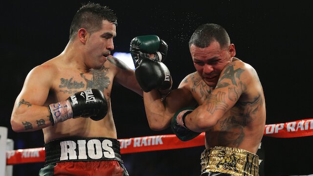 Brandon Rios punches Mike Alvarado