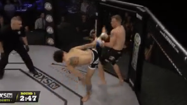 MMA Fighter Brutally Knocks Opponent Out With Spectacular Spinning-Wheel Kick