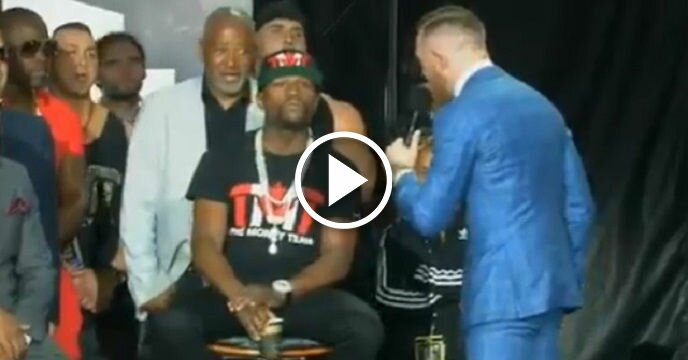 Conor McGregor Hits Floyd Mayweather Jr. With 'You Can't Even Read' Burn at Press Conference