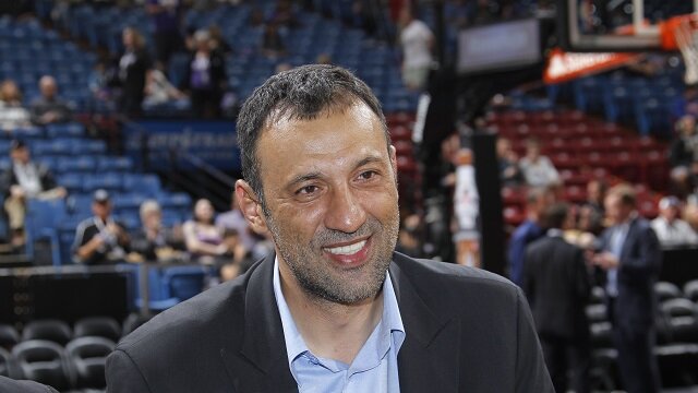 They Shouldn't Have Extended Vlade Divac's Contract