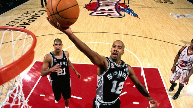 Bruce Bowen goes for a layup