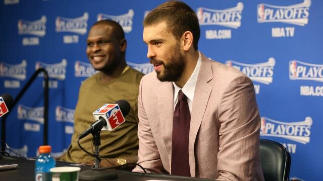 Zach Randolph and Marc Gasol at a press conference in the playoffs