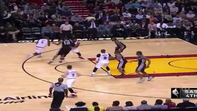 Watch Chris Bosh\'s Fantastic Spin Move And Strong Finish