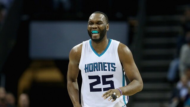Charlotte Hornets Would be Crazy to Trade Al Jefferson at the Deadline