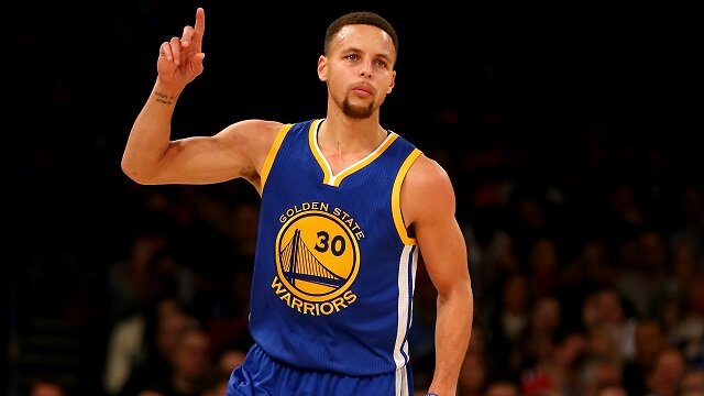 Stephen Curry Out Two Weeks With Grade 1 MCL Sprain