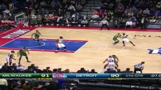  Watch Andre Drummond's Game-Winning Tip-In 