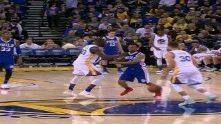  Watch Draymond Green Finish Strong With Left Hand and Draw Foul 