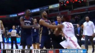  Watch Rockets' Harrell Shove Referee To The Ground 