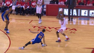 Stephen Curry Limps Off Court After Twisting His Knee, Will Need MRI