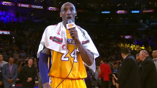 Kobe Bryant Drops Mic After Saying Goodbye To Lakers Fans 