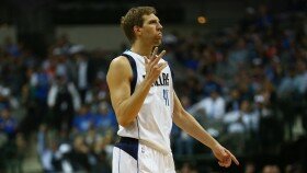 Golden State Warriors Would Be Wasting Their Time Chasing Dirk Nowitzki