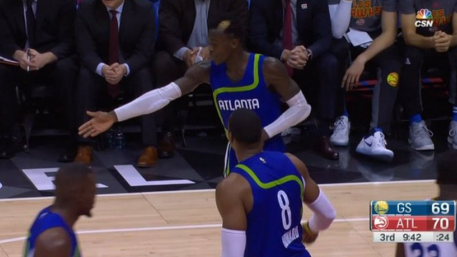 Hawks\' Dwight Howard & Dennis Schroder Were Too Busy Arguing To Defend Steph Curry\'s Open Trey