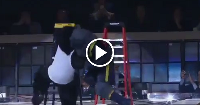 Grizzlies' Mascot Executes WWE Style Chokeslam Of Arch Nemesis Off A Ladder