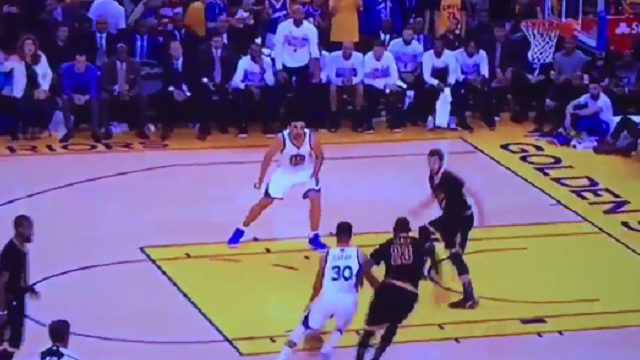 Steph Curry Puts LeBron James On Skates — Finishes Strong At Rim