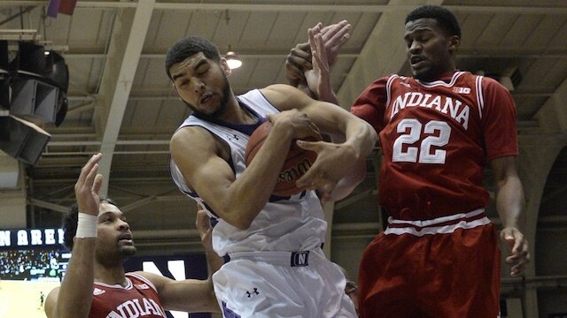 Indiana Hoosiers vs Northwestern Wildcats Big Ten men's basketball NCAA Tournament rebounding