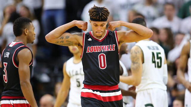 Damion Lee Does His Best To Answer With A 20 Point-Outing