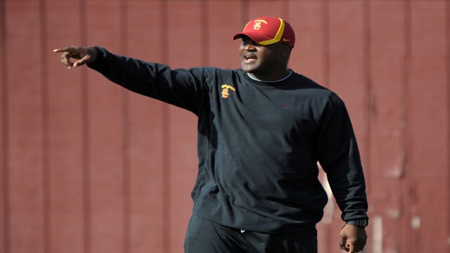 College Football Rumors: Tee Martin To Leave USC for Tennessee?