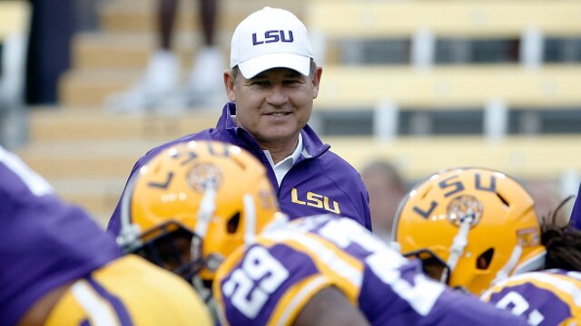 4. Les Miles Goes For It On Fourth Down Twice