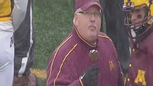 Minnesota Guy Eats Ice Cream In Cold Weather In Game vs. Ohio State