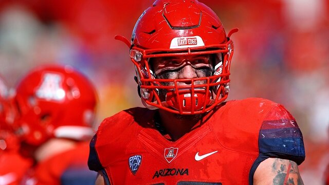 Arizona Wildcats linebacker Scooby Wright III (33) against the Arizona State Sun Devils during the 88th annual territorial cup at Arizona Stadium. The Wildcats defeated the Sun Devils 42-35 to win the Pac-12 south title. 