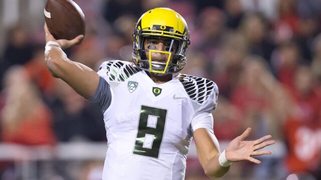Marcus Mariota Is Key To Oregon Win In Pac-12 Title Game