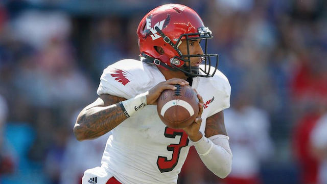 Oregon Chooses Upside and Names Vernon Adams As Starting QB For 2015 Opener