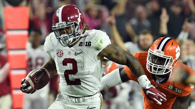 Derrick Henry In A League Of His Own