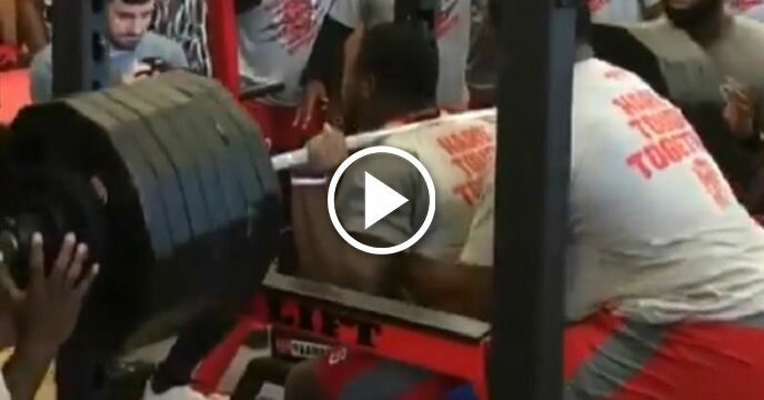 NC State Defensive Lineman Kentavius Street Squatted 700 Pounds With Relative Ease