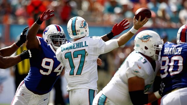 Mario Williams Comes Up Huge for Buffalo Bills in Win Over Miami Dolphins