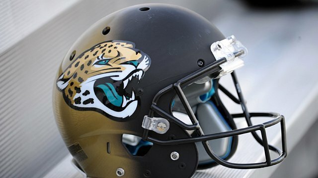 Jacksonville Jaguars helmet-Melina Vastola-USA TODAY Sports
