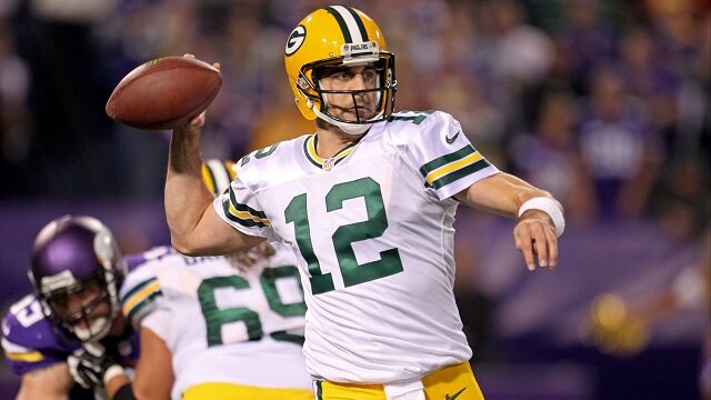 Green Bay Packers Shouldn’t Think Aaron Rodgers is Done for Season Quite Yet