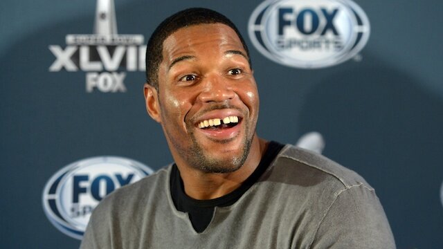 Photo Of Hall Of Famer Michael Strahan's Hands Will Make You Cringe And Want To Cry