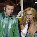 384856 20: Singer Britney Spears performs with ''NSYNC during the halftime show for Super Bowl XXXV January 28, 2001 at the Raymond James Stadium in Tampa, FL. (Photo byDoug Pensinger/ALLSPORT)